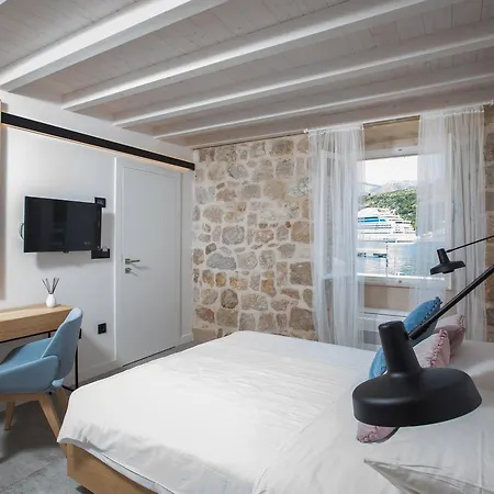 Bova Luxury 4*