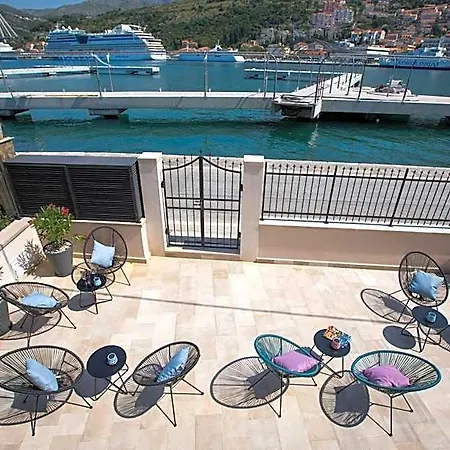 Bova Luxury 4*