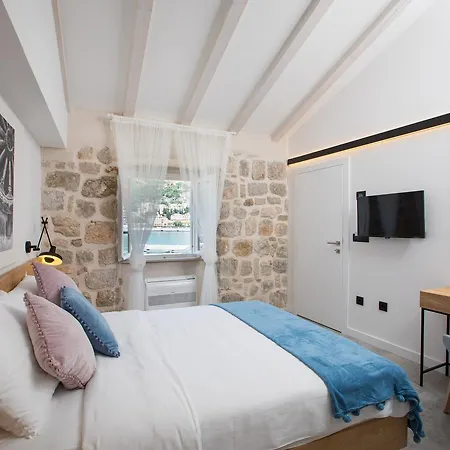 Bed & Breakfast Bova Luxury 4*